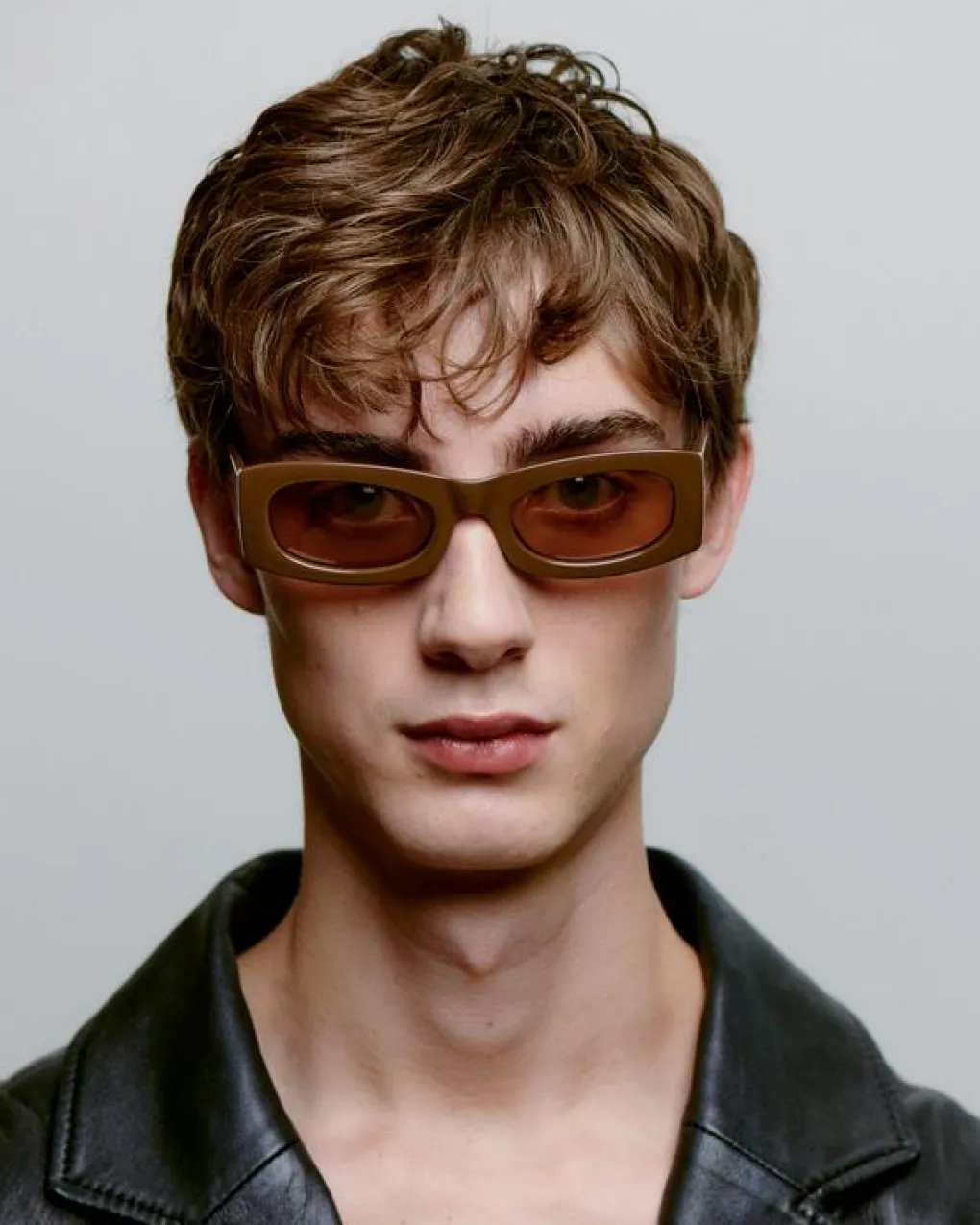 a_kjrbede_sonnenbrille_fr_7-1.webp A. KJÆRBEDE Sonnenbrille Frida - Chocolate