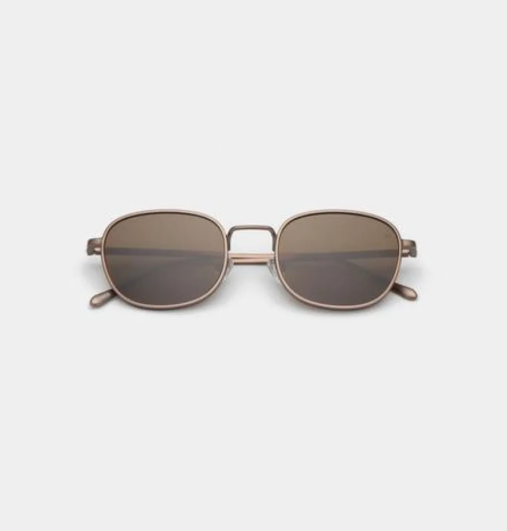 a_kjrbede_sonnenbrille_he_2-1.webp A. KJÆRBEDE Sonnenbrille Hello - Matte Brown