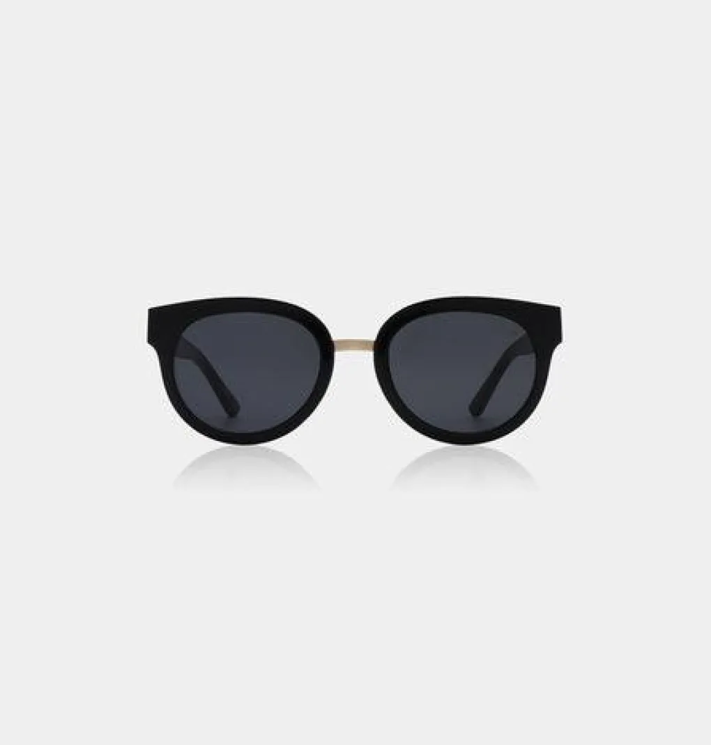 a_kjrbede_sonnenbrille_jo_1.webp A. KJÆRBEDE Sonnenbrille Jolie - Black