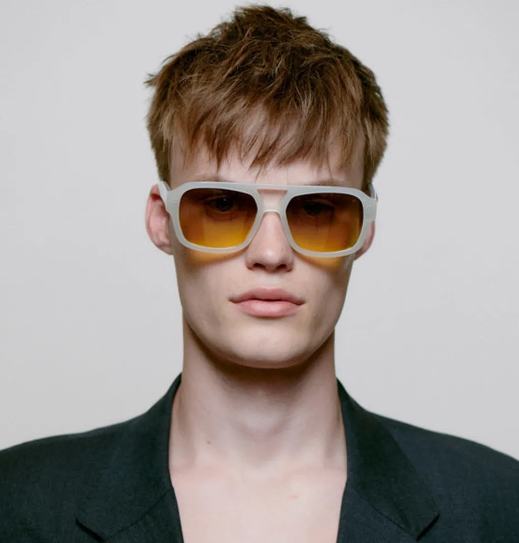 a_kjrbede_sonnenbrille_ka_6-1.webp A. KJÆRBEDE Sonnenbrille Kaya - Cream Bone