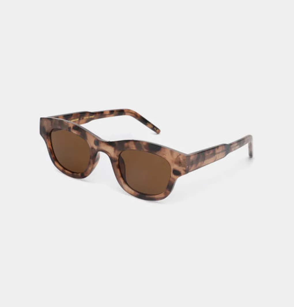 a_kjrbede_sonnenbrille_la_7-1.webp A. KJÆRBEDE Sonnenbrille Lane - Coquina