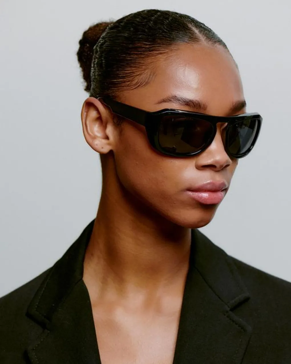 a_kjrbede_sonnenbrille_ma_4-1.webp A. KJÆRBEDE Sonnenbrille Max - Black
