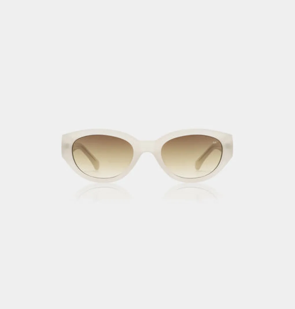a_kjrbede_sonnenbrille_wi_0-1.webp A. KJÆRBEDE Sonnenbrille Winnie - Cream Bone