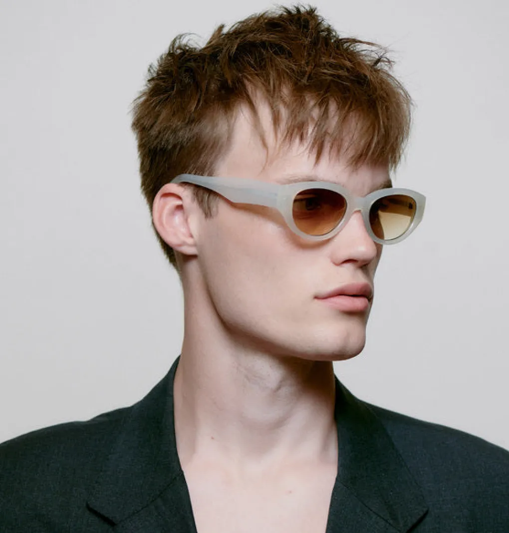 a_kjrbede_sonnenbrille_wi_7-1.webp A. KJÆRBEDE Sonnenbrille Winnie - Cream Bone
