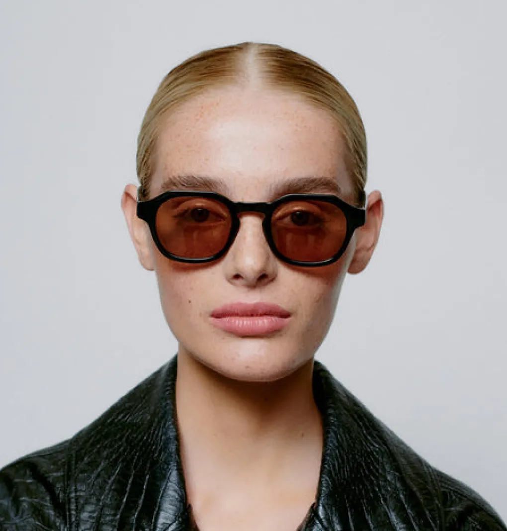 a_kjrbede_sonnenbrille_za_5.webp A. KJÆRBEDE Sonnenbrille Zan - Black