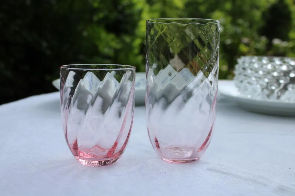 anna_von_lipa_glas_swirl__2.webp Anna von Lipa Glas Swirl Rosa