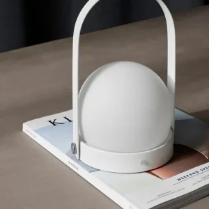 Kinder Menu Audo Copenhagen / Carrie Table Lamp Portable White