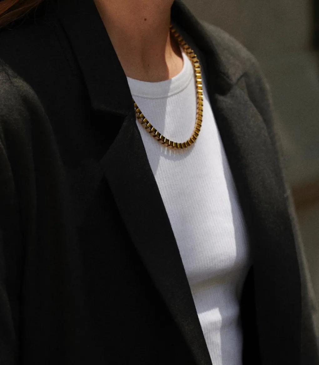bandhu_box_chain_necklace_2.webp Bandhu Box chain necklace