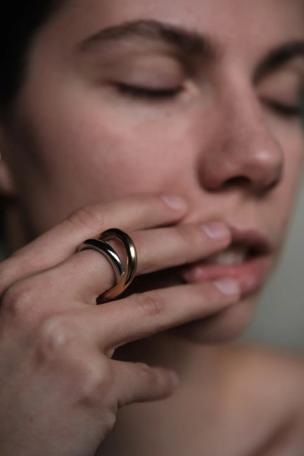 bandhu_twotone_ring_2.webp Bandhu Twotone Ring