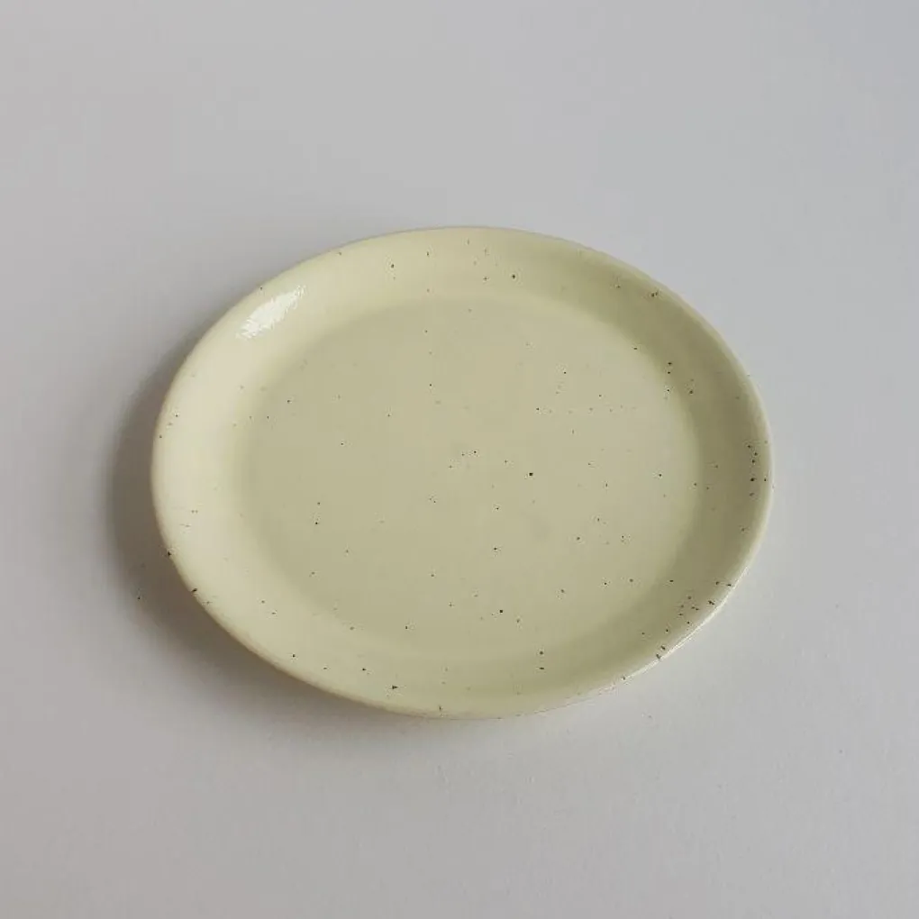 bornholms_keramikfabrik_s_2-4.webp Bornholms Keramikfabrik Small Plate lemonade - 17 cm