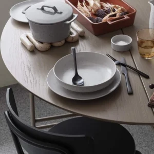 Broste Copenhagen Nordic Vanilla Schale mit 3 kleinen Füßen - 11cm