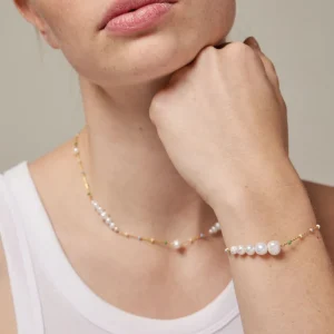 Enamel Copenhagen Armband Lola Carmen - 18k vergoldetes 925er Sterlingsilber, Süßwasserperlen