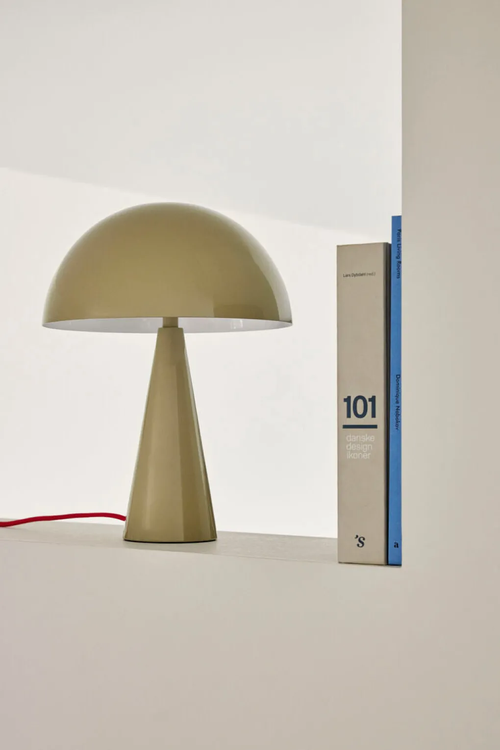 hbsch_tischlampe_mush_min_1.webp Kinder Hübsch Tischlampe Mush Mini Sandfarben