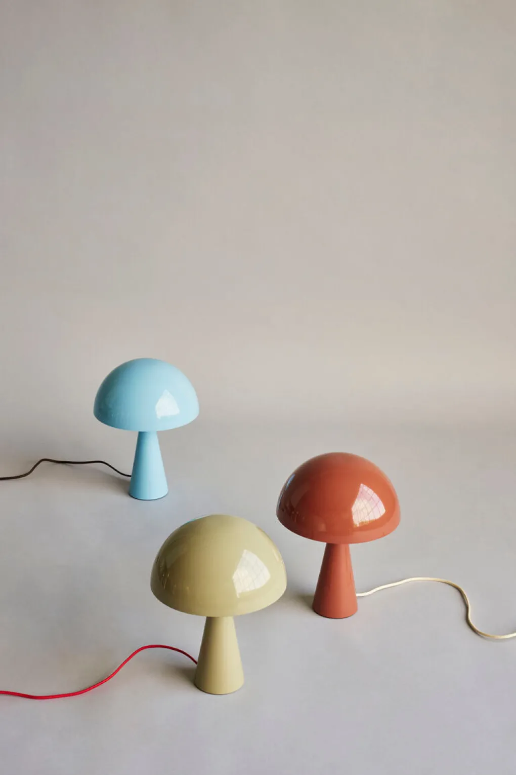 hbsch_tischlampe_mush_min_5.webp Kinder Hübsch Tischlampe Mush Mini Sandfarben