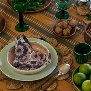 HKliving Acacia Apple Bowl M