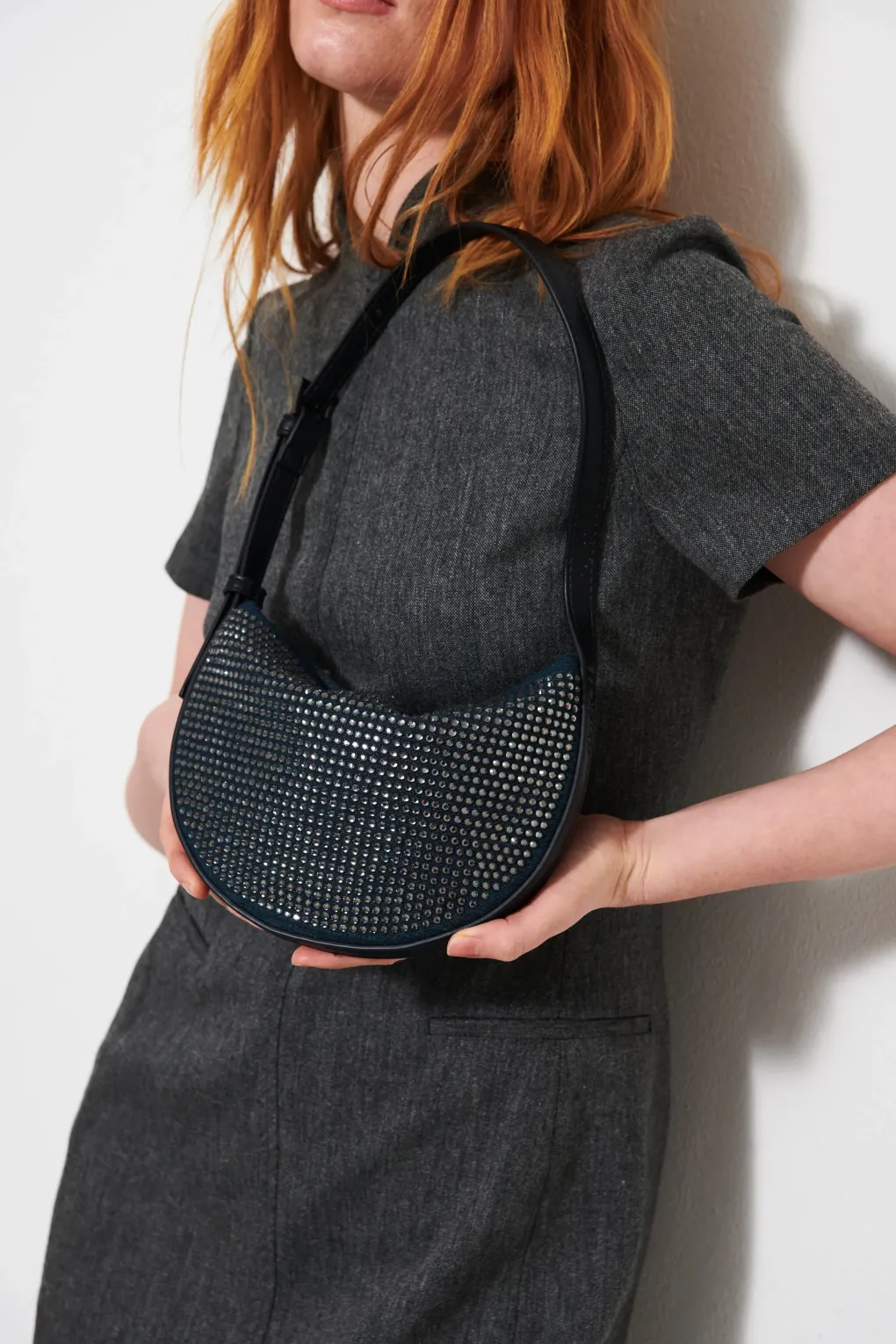 hvisk_tasche_halo_denim_e_3.webp HVISK Tasche Halo Denim Embellished - Blue Ink