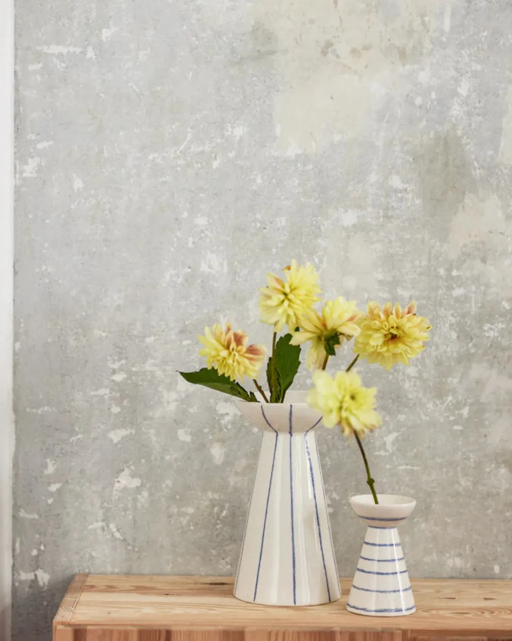onomao_vase_duarte_gro_bl_1.webp onomao Vase Duarte groß blau gestreift - 24cm
