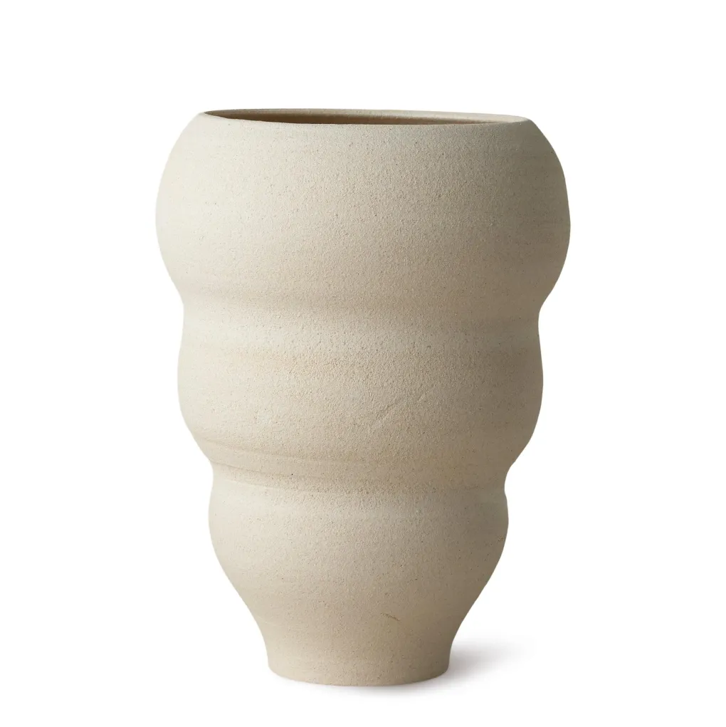 ro_collection_hand_turned_0.webp RO Collection hand turned vase curved no. 60 vanilla - 25cm