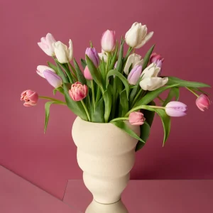 RO Collection hand turned vase curved no. 60 vanilla - 25cm